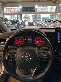 تۆیۆتا کامری